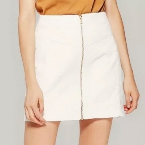 white skirt size 18